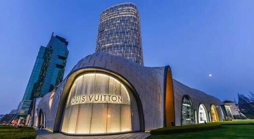 Louis Vuitton holds &lsquo;Voyager&rsquo; fashion show in Shanghai
