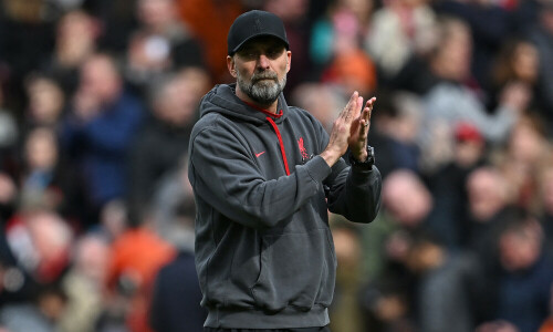 Liverpool&rsquo;s Klopp counts on cool heads and fresh legs to win Merseyside derby