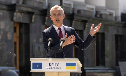 NATO chief says &lsquo;not too late&rsquo; for Ukraine to win war