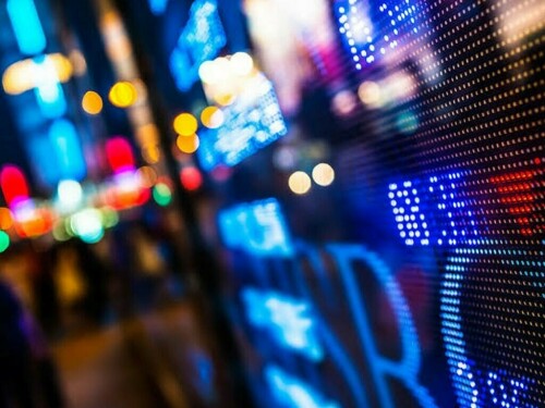 UK&rsquo;s FTSE 100 edges higher ahead of Fed outcome