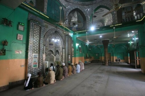 Speakers underscore need for using mosques as literacy centres