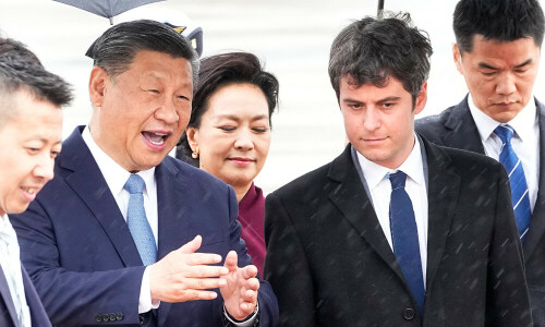 China’s Xi praises French ties as Macron prepares to talk trade China’s Xi praises French ties as Macron prepares to talk trade