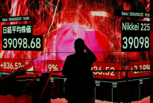 Asia shares rally on Fed cut bets; yen pares gains By Rae Wee