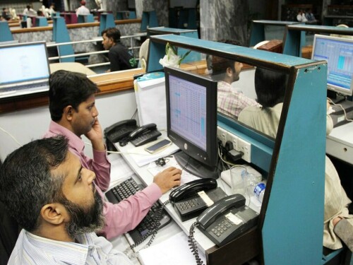 KSE-100 falls as profit-taking kicks in, volume high over WorldCall Telecom KSE-100 falls as profit-taking kicks in, volume high over WorldCall Telecom