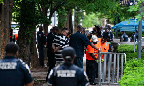 Washington police clear pro-Palestinian university encampment