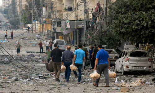Only three days of fuel for health services in south of Gaza, says WHO
