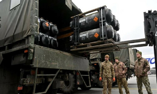 US giving Ukraine $400mn in new military aid