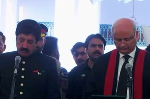 PPP's Sultan Saleem Haider takes oath as Governor Punjab PPP's Sultan Saleem Haider takes oath as Governor Punjab