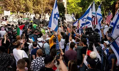 Israeli protesters block aid convoy headed to Gaza