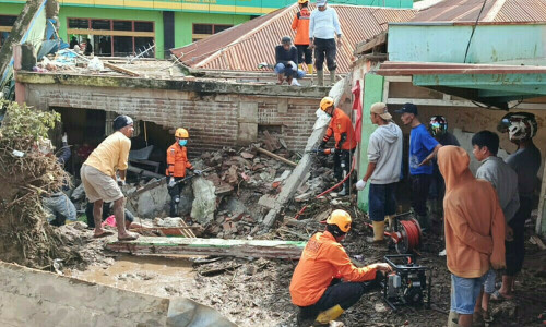 Indonesia&rsquo;s death toll rises to 67 from Sumatra floods, 20 still missing