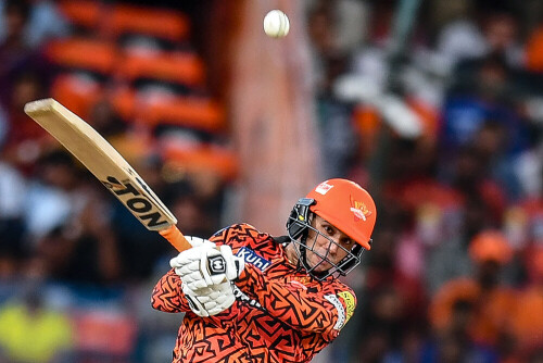 Sunrisers Hyderabad down Punjab Kings to keep top-two hopes alive