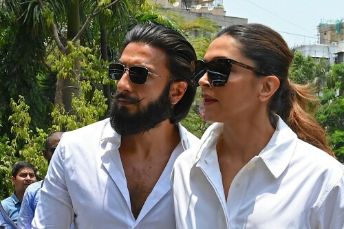 Business and Bollywood vote in India&rsquo;s election