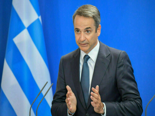 Greece urges EU defend consumers against multinationals