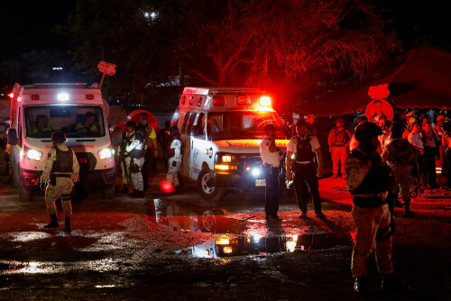 At least 4 killed in Mexico after stage collapse at campaign event, local media report At least 4 killed in Mexico after stage collapse at campaign event, local media report