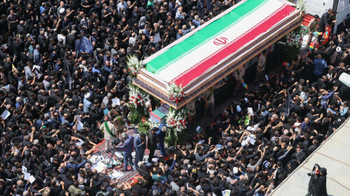 Thousands bid farewell to Iran&rsquo;s Raisi ahead of burial