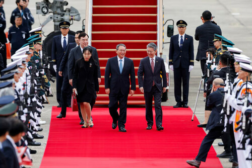 China&rsquo;s premier hails &lsquo;new beginning&rsquo; with US-allied South Korea, Japan