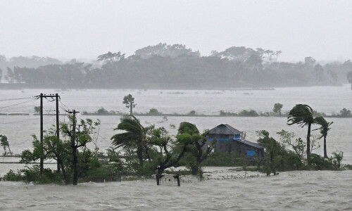 Cyclone Remal kills 16, snaps power links to millions in India, Bangladesh