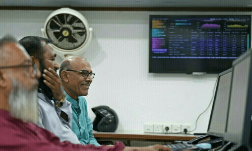 Bullish momentum at PSX, KSE-100 gains over 1,000 points