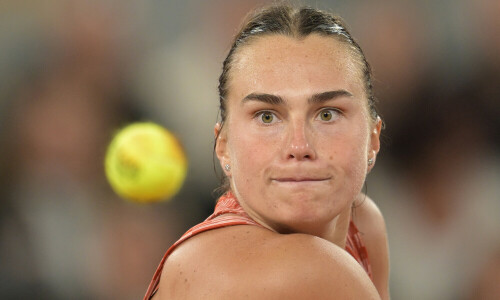 Sabalenka battles back as Djokovic eyes Federer record at French Open