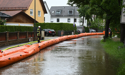 Rescue worker dies in southern Germany flooding