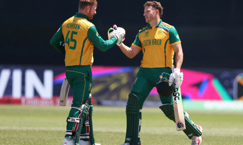 Nortje takes 4-7 as South Africa beat Sri Lanka in T20 World Cup