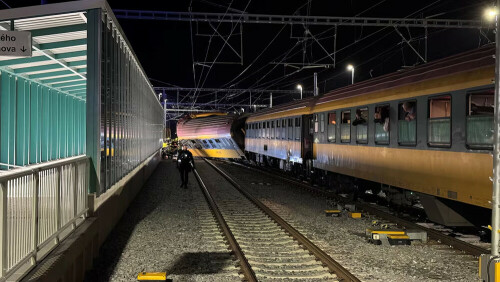 Czech train crash kills four, injures more than 20 Czech train crash kills four, injures more than 20
