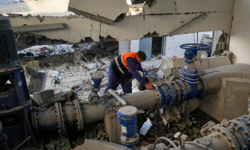 Gaza town says mayor killed in Israeli strike on water station
