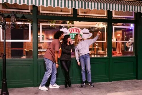 &lsquo;Friends&rsquo; themed experience sets up permanent home in London