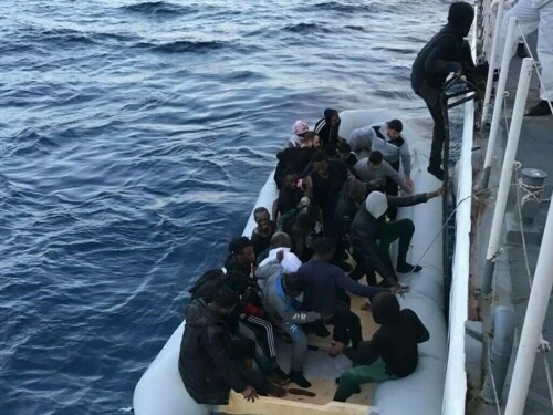 49 migrants dead after boat sinks off Yemen: UN agency
