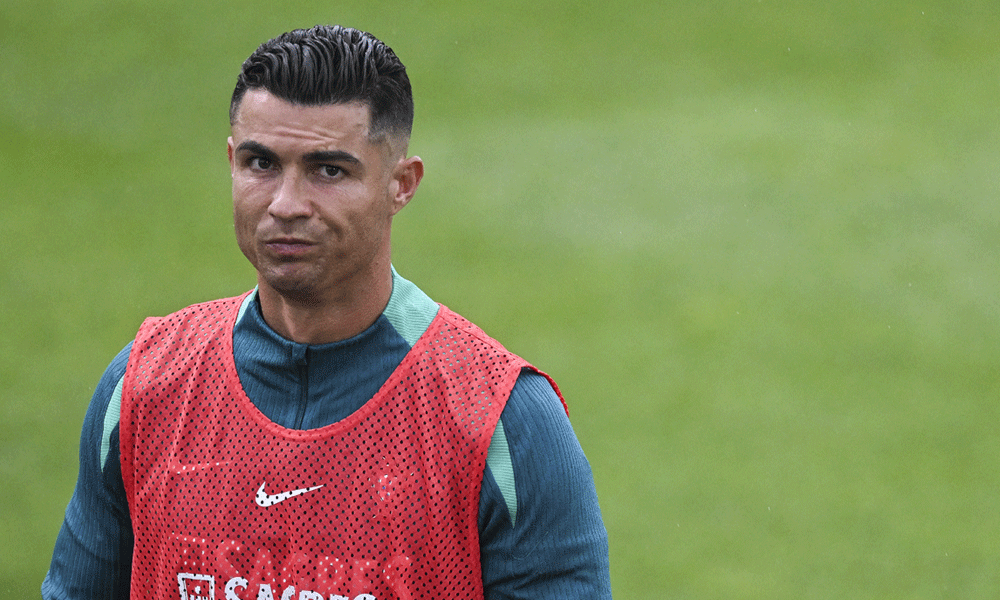 Tickets for Ronaldo&rsquo;s Portugal training session on offer for up to 800 euros