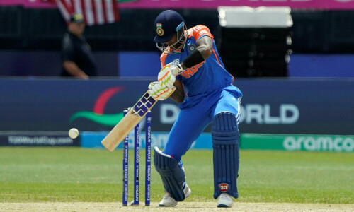 Yadav, Arshdeep star as India beat USA to reach T20 World Cup second round