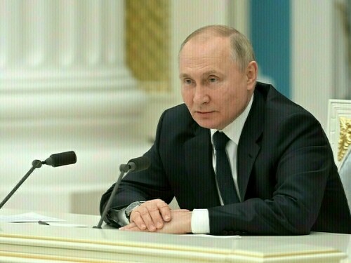 Vladimir Putin says West needs to find a way to work with Russia