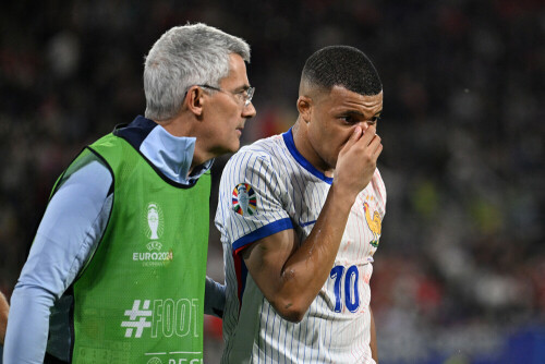 Mbappe breaks nose in France Euro 2024 win