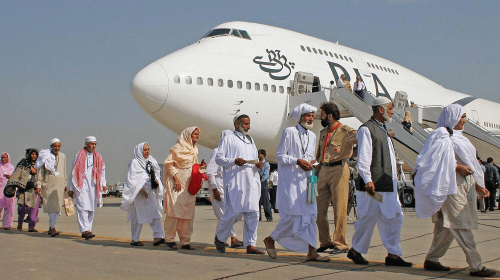 Post-Hajj operations: first PIA flight with 160 pilgrims lands in Karachi