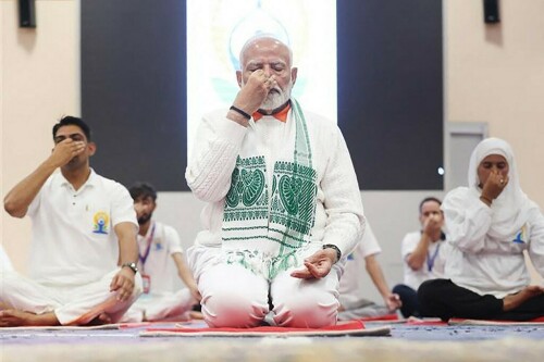 Modi leads yoga day celebration in IIOJK