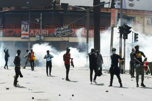 کینیا میں پارلیمنٹ میں تشدد کے بعد مظاہرین کا مزید ریلیاں نکالنے کا اعلان