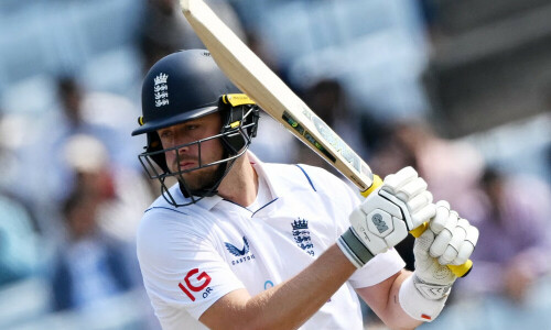 England&rsquo;s Robinson concedes record 43 runs in an over in county game