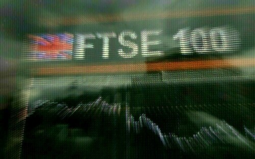 London&rsquo;s FTSE 100 slips as investors eye US, UK economic data