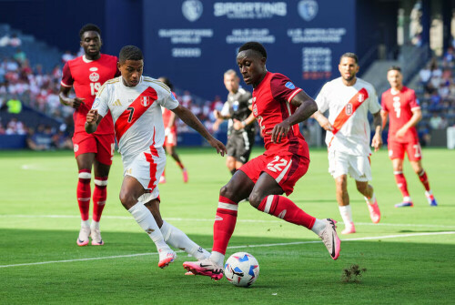 Canada into Copa America quarter-finals after 0-0 draw with 10-man Chile