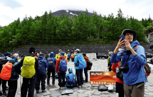 Crowd control at Japan&rsquo;s Mount Fuji as hiking season begins