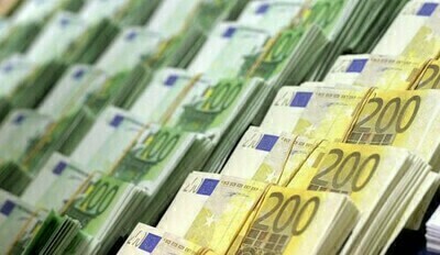 Euro rises as French far right faces narrow road to majority