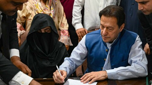 Imran Khan&rsquo;s wife Bushra Bibi gets bail in graft case