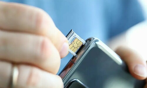 Non-filers: FBR blocks 210,000 SIM cards to &lsquo;encourage&rsquo; tax payment