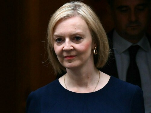 Ex-prime minister Liz Truss loses seat at UK election