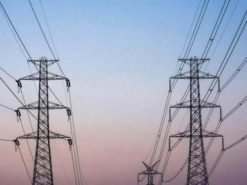 ڈسکوز صارفین : حکومت نے بجلی 3 روپے 33 پیسے فی یونٹ مزید مہنگی کردی