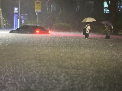 Four dead in record torrential rains in South Korea
