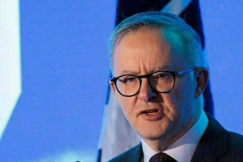 Australia PM tells Russia to &lsquo;back off&rsquo; after claims over espionage arrests