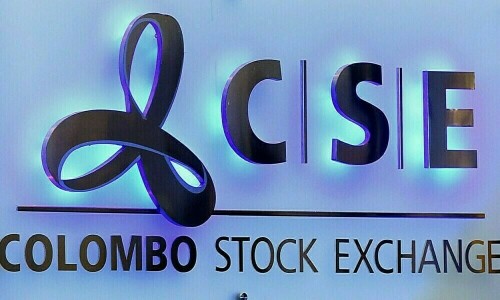 Sri Lankan shares inch lower as financial stocks drag