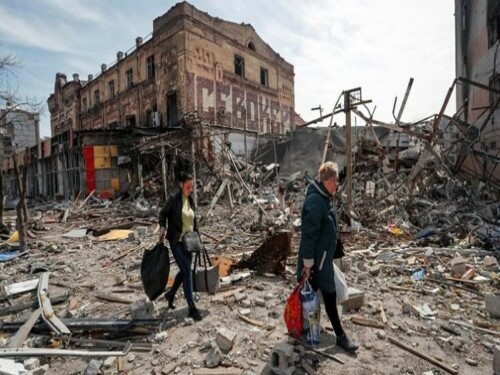 Russian attacks kill two in south Ukraine