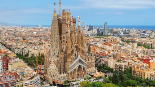 Barcelona cannot absorb infinite tourism growth, needs curbs, mayor says